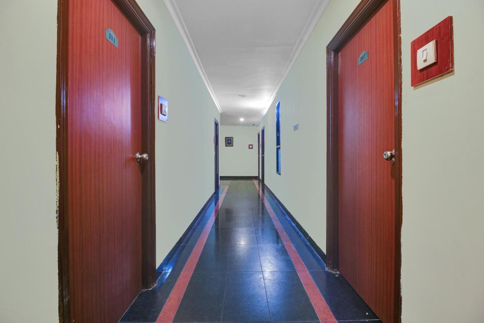 Hotel O Happy Rooms Hyderabad Exterior foto
