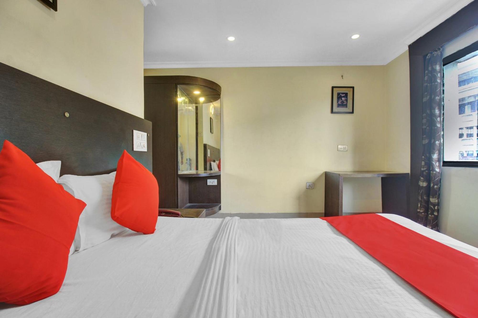 Hotel O Happy Rooms Hyderabad Exterior foto